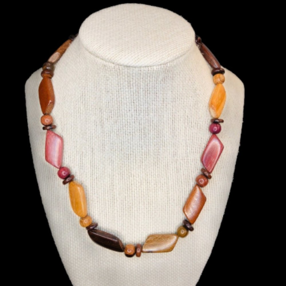 Wooden necklace Hand made from Costa Rica